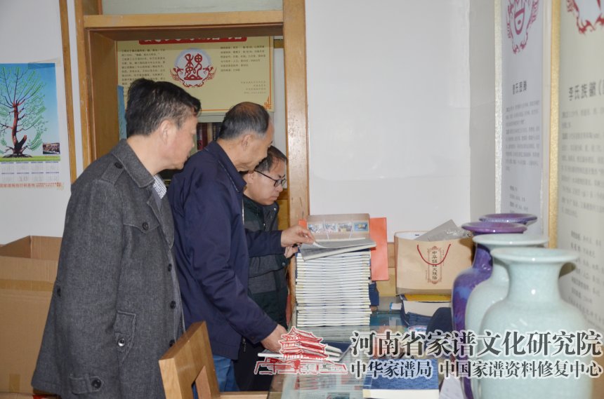 江蘇師范大學(xué)中華家文化研究院院長(zhǎng)陳延斌來(lái)我院考察 (8).jpg
